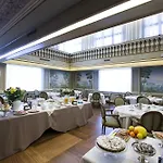 Hotel Italia 4*
