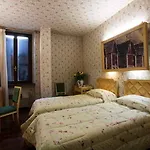 Italia Hotel 4*