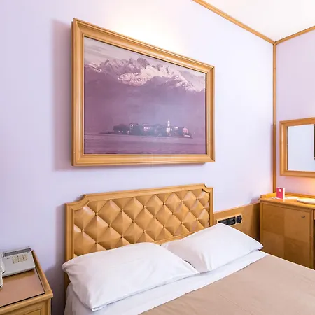 Italia Hotel 4*