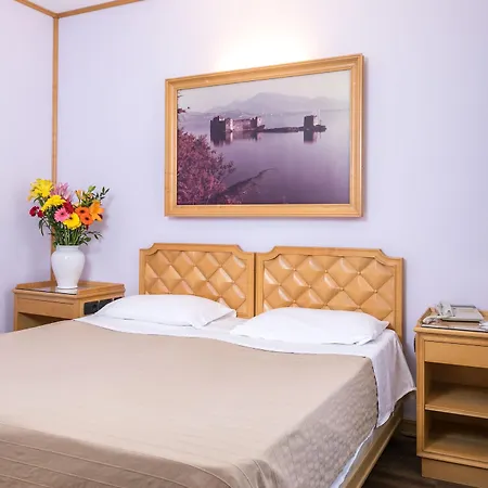 Hotel Italia 4*