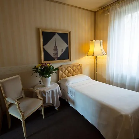Hotel Italia 4*