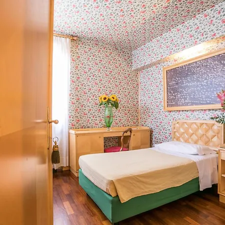 Italia 4* Novara