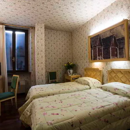 Italia Hotel 4*